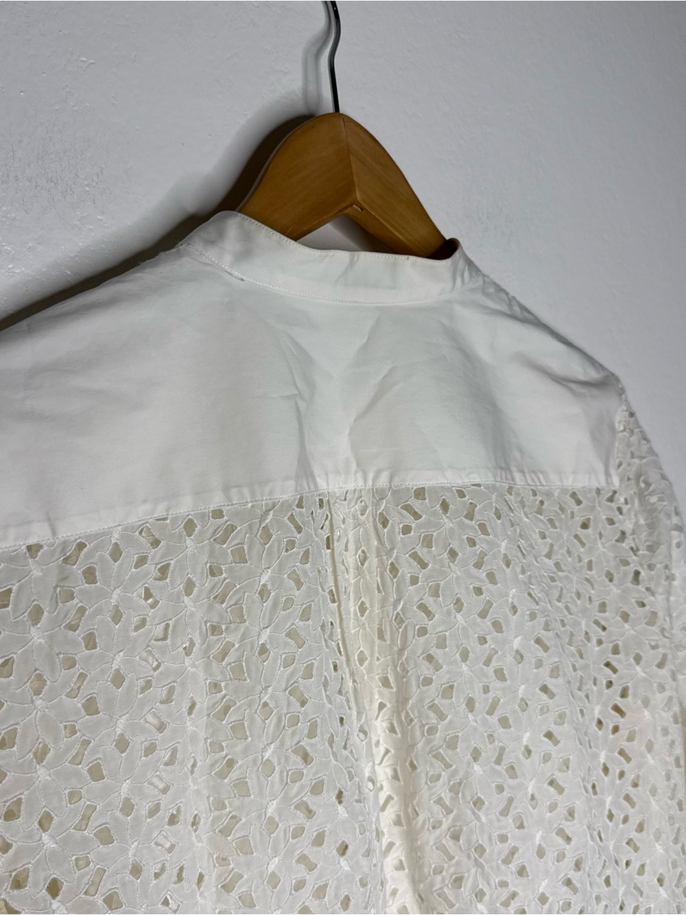 Theory Daisy Eyelet Cotton-Silk Combo Shirt MSRP $364 Sz L - Picture 6 of 10